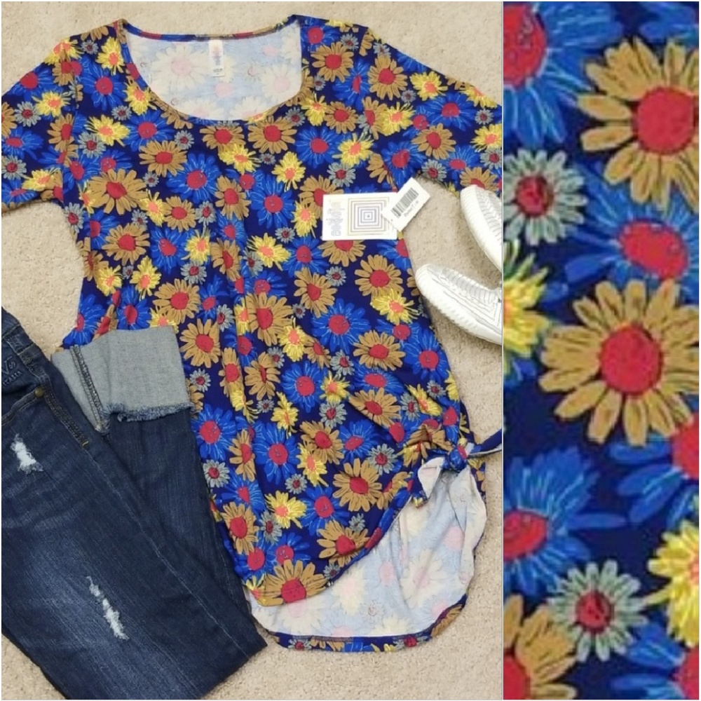 ** SOLD** 🌻 NWT 🔖Medium Perfect T - Picture 1 of 3
